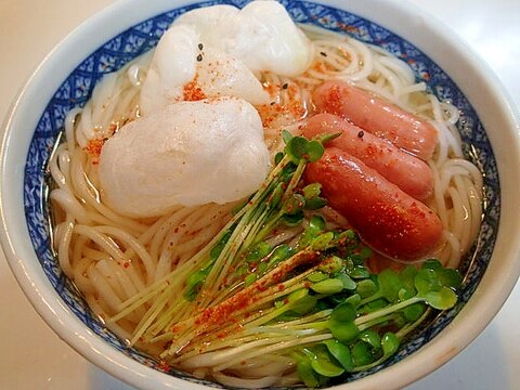 ❤ウインナーとかいわれ大根入り　力うどん❤